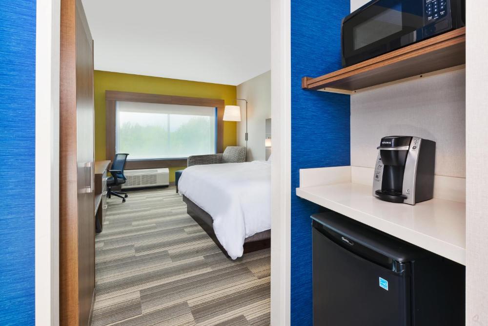 Holiday Inn Express & Suites - Milan - Sandusky Area by IHG